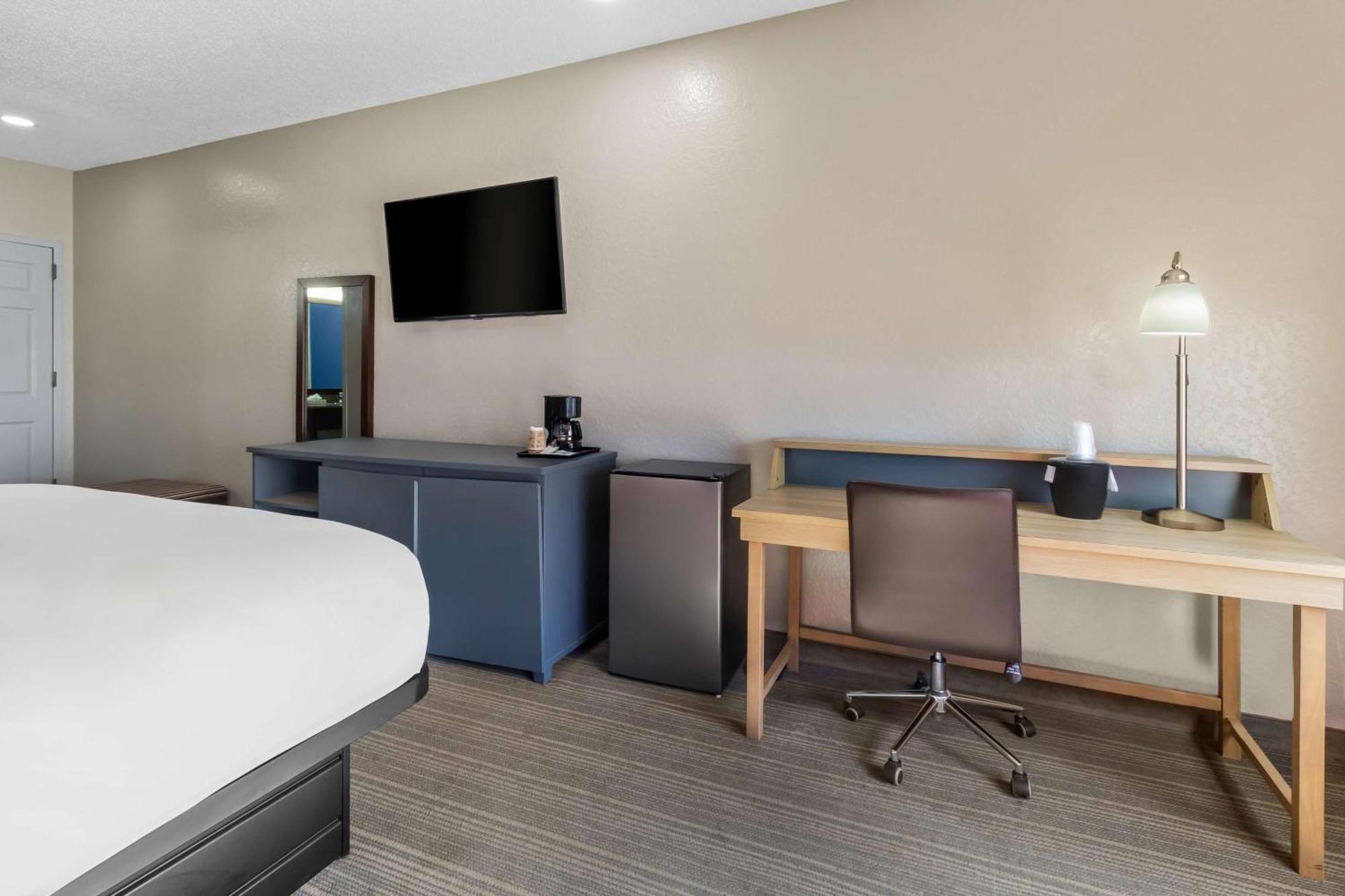 Sonesta Essential Iah Airport Jfk Boulevard - Newly Renovated Houston Exterior photo